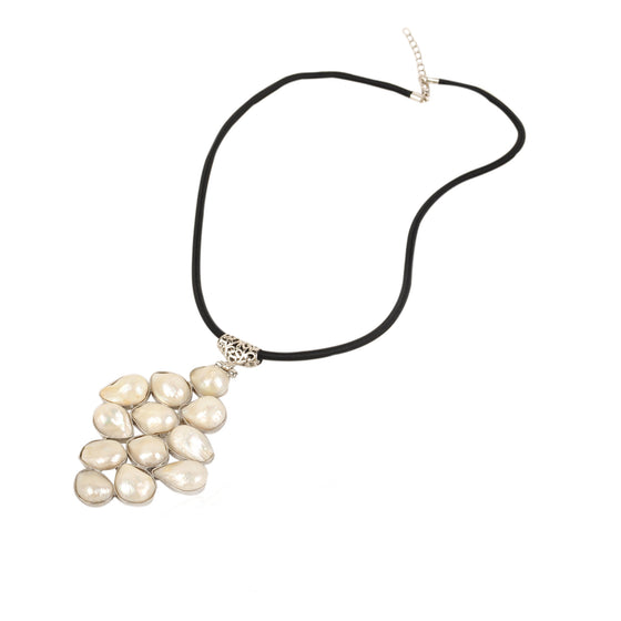 White Pearl Pendant